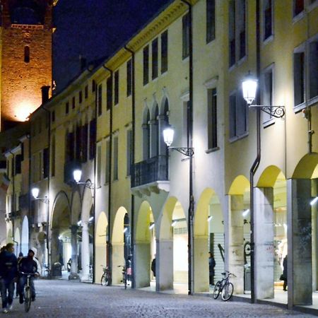 Ht - Elegante Mini In Prato Della Valle Padova Exterior foto